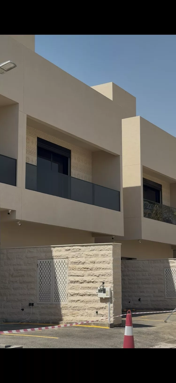 دور للبيع في شارع المصبح, حي الملك فهد, مدينة الرياض, منطقة الرياض