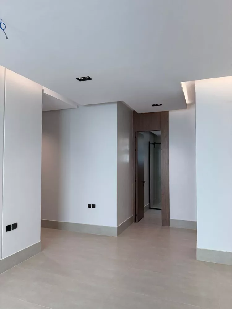 Floor for Sale in Riyadh Al Arid 8
