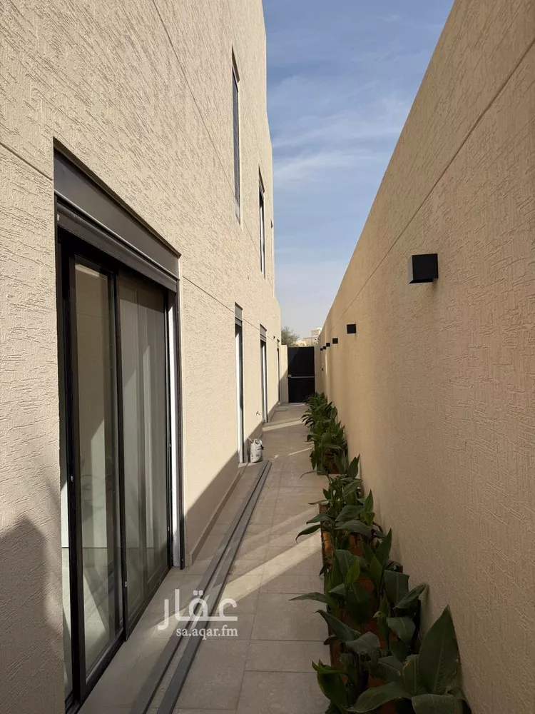 دور للبيع في شارع المنذر بن عبدالله, حي الملك سلمان, مدينة الرياض, منطقة الرياض صورة 4