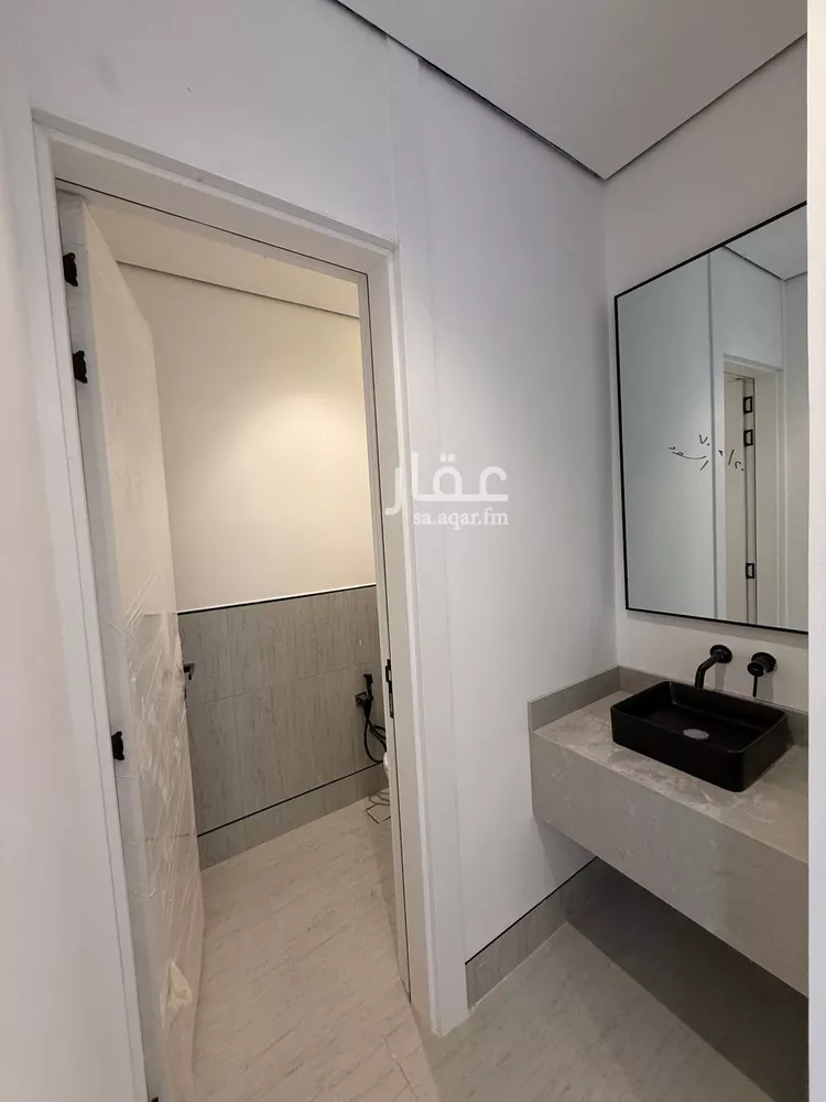 دور للبيع في شارع المنذر بن عبدالله, حي الملك سلمان, مدينة الرياض, منطقة الرياض صورة 5