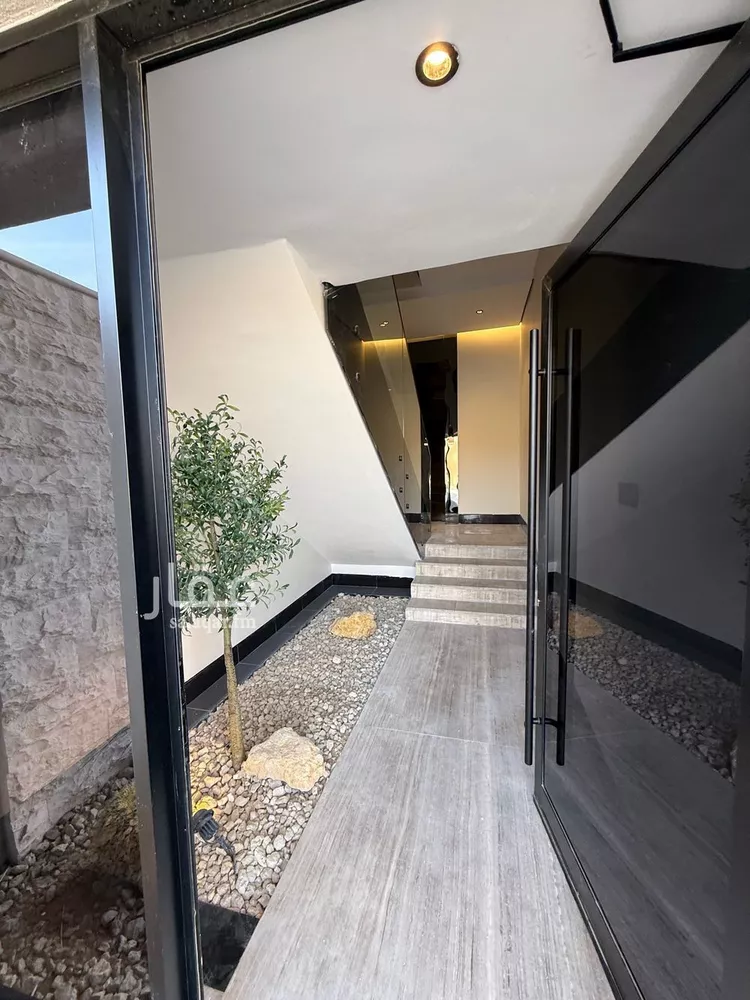 دور للبيع في شارع المنذر بن عبدالله, حي الملك سلمان, مدينة الرياض, منطقة الرياض صورة 3