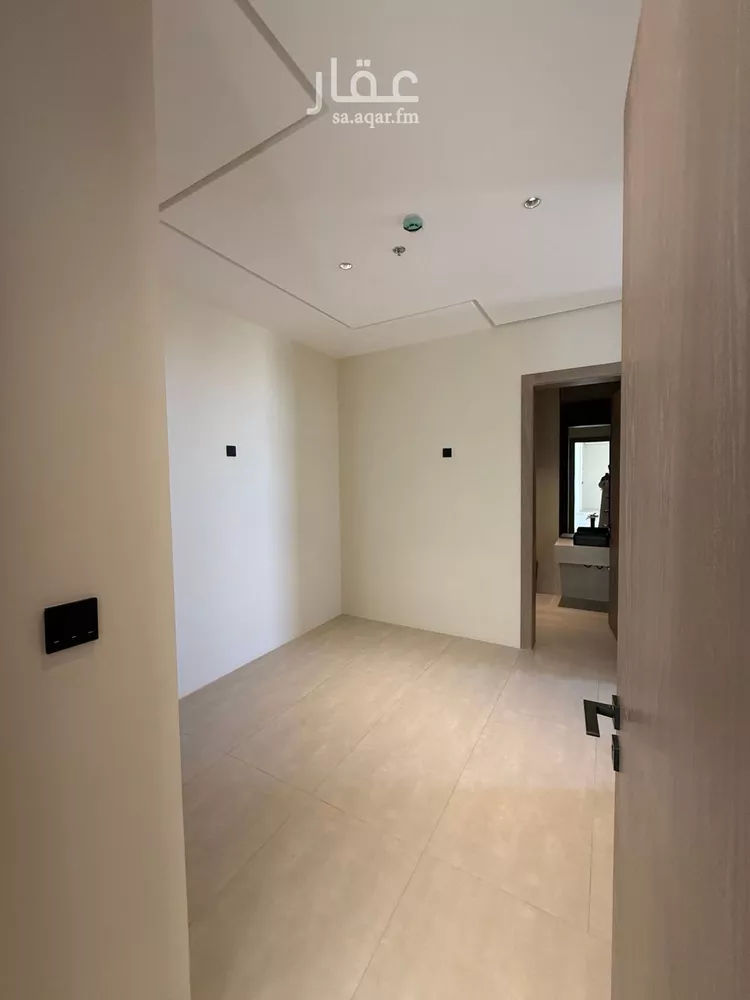 شقة للبيع في شارع عبدالله بن سعد السديري, حي النزهة, مدينة الرياض, منطقة الرياض صورة 2