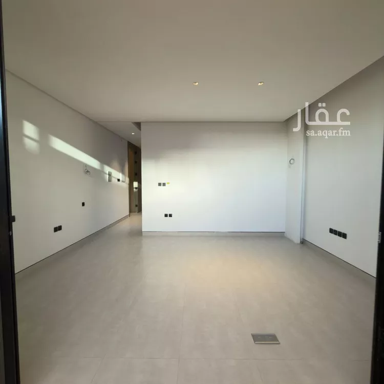 Floor for Sale in Riyadh Al Yasmin صورة 4