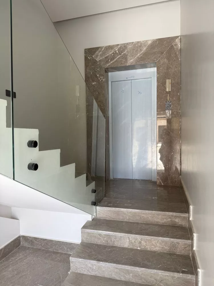 Floor for Sale in Riyadh Al Arid صورة 2