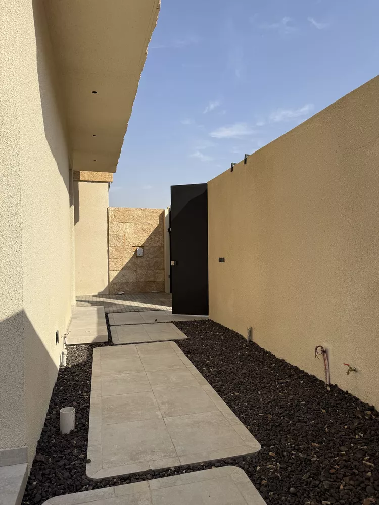 فيلا للبيع في شارع أبي الفضل الأربيلي, حي النرجس, مدينة الرياض, منطقة الرياض 4