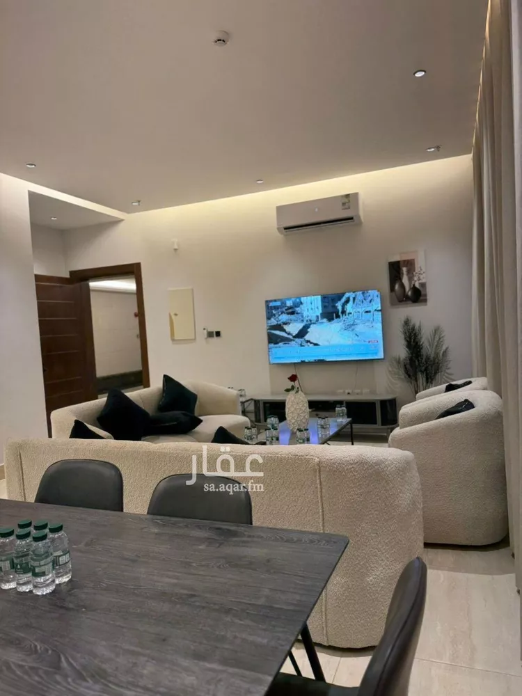 شقة للإيجار في شارع محمد بن عبدالعزيز الدغيثر, حي الملقا, مدينة الرياض, منطقة الرياض صورة 3