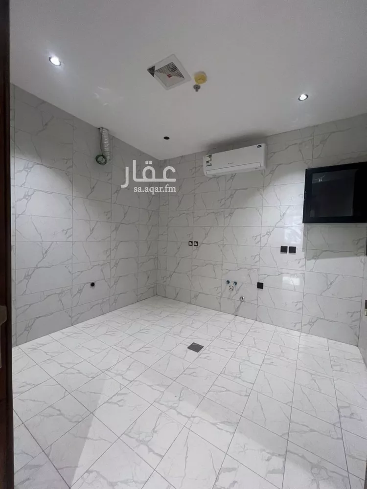 شقة للبيع في شارع طريق الملك خالد فرعي, حي الحمراء, مدينة الخبر, المنطقة الشرقية صورة 2