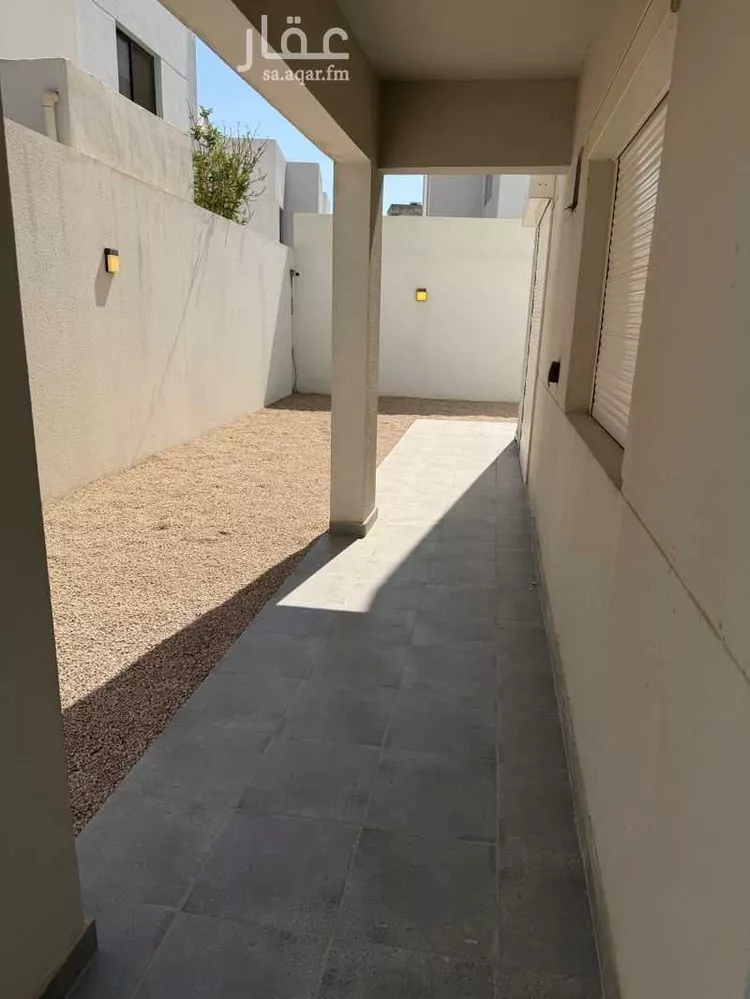 فيلا للإيجار في شارع البيان, حي الإسكان الجنوبي, مدينة الدمام, المنطقة الشرقية صورة 3