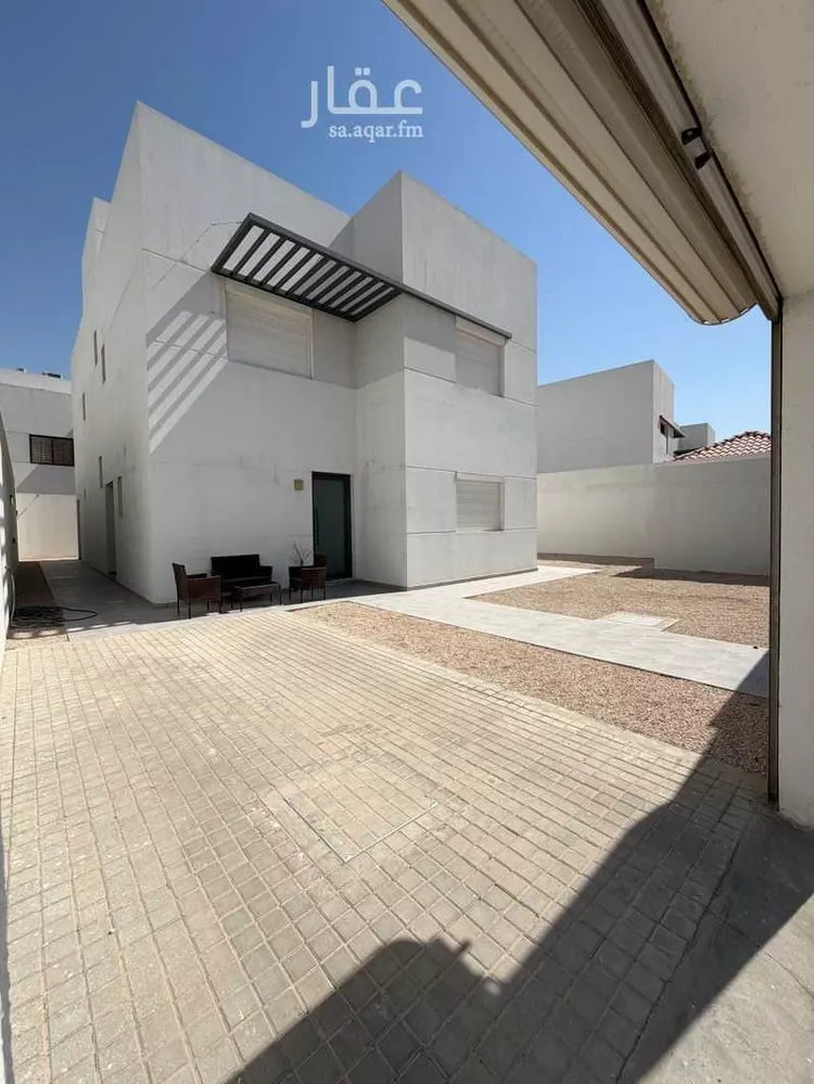 فيلا للإيجار في شارع البيان, حي الإسكان الجنوبي, مدينة الدمام, المنطقة الشرقية