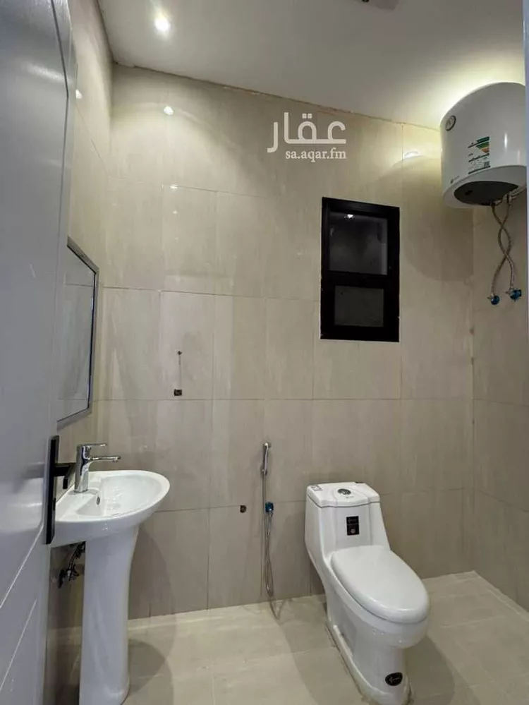 عمارة للإيجار في شارع أسعد بن أحمد دهان, حي الرمال, مدينة الرياض, منطقة الرياض صورة 4