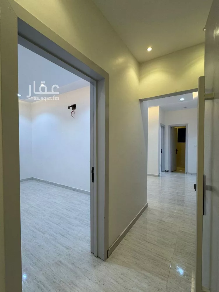 عمارة للإيجار في شارع أسعد بن أحمد دهان, حي الرمال, مدينة الرياض, منطقة الرياض صورة 2