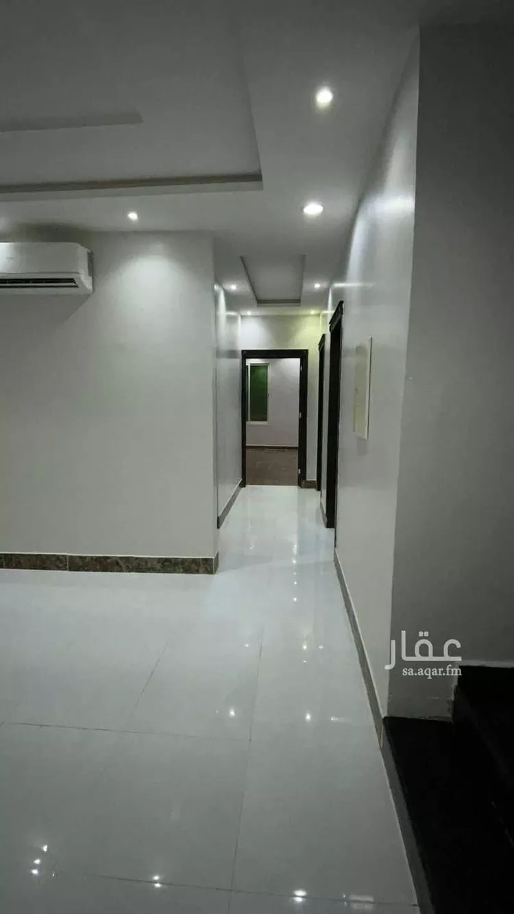 فيلا للإيجار في شارع احمد بن هارون, حي الرمال, مدينة الرياض, منطقة الرياض صورة 4