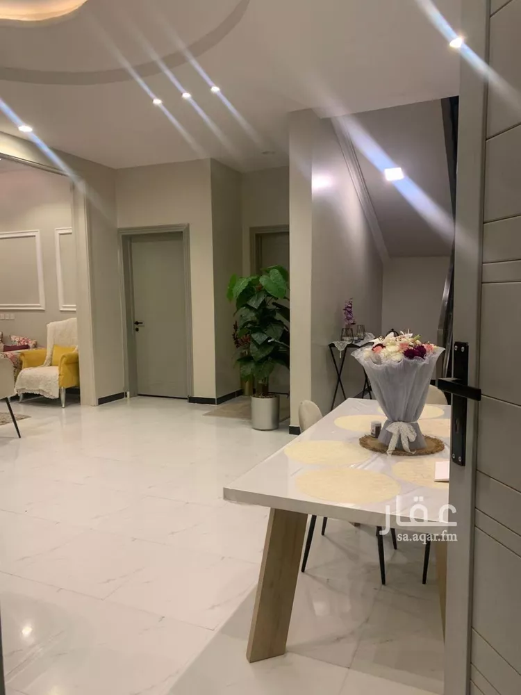 فيلا للبيع في شارع يحيى بن جزلة, حي الرمال, مدينة الرياض, منطقة الرياض صورة 2