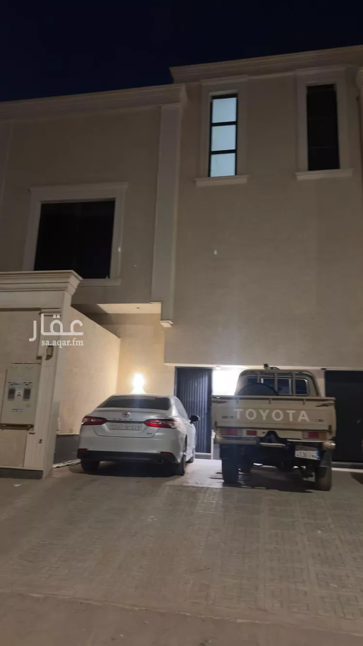 Floor for Rent in Riyadh Al Janadriyah
