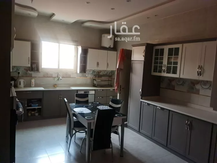 فيلا للبيع في شارع رقم 142, حي ظهرة لبن, مدينة الرياض, منطقة الرياض صورة 2