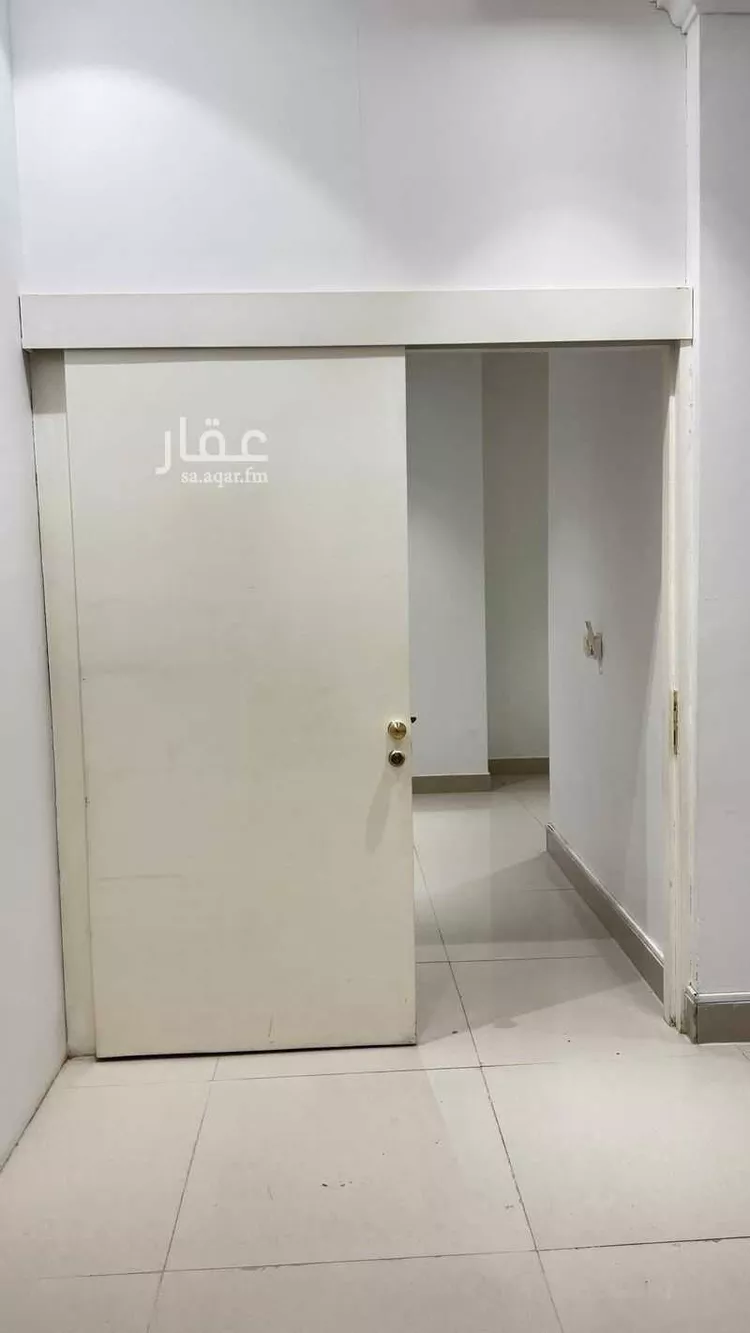 شقة للإيجار في شارع الامير طلابن عبدالعزيز ، حي الرفيعة ، الرياض ، منطقة الرياض صورة 2