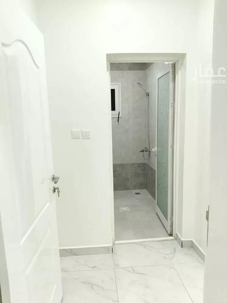 فيلا للإيجار في شارع الخطاب بن نفيل, حي العروبة, مدينة الدمام, المنطقة الشرقية صورة 2