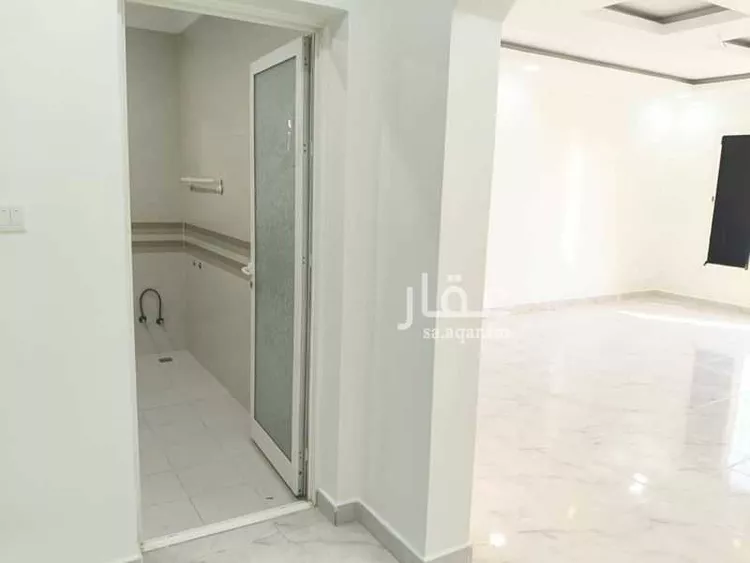 فيلا للإيجار في شارع الخطاب بن نفيل, حي العروبة, مدينة الدمام, المنطقة الشرقية صورة 5