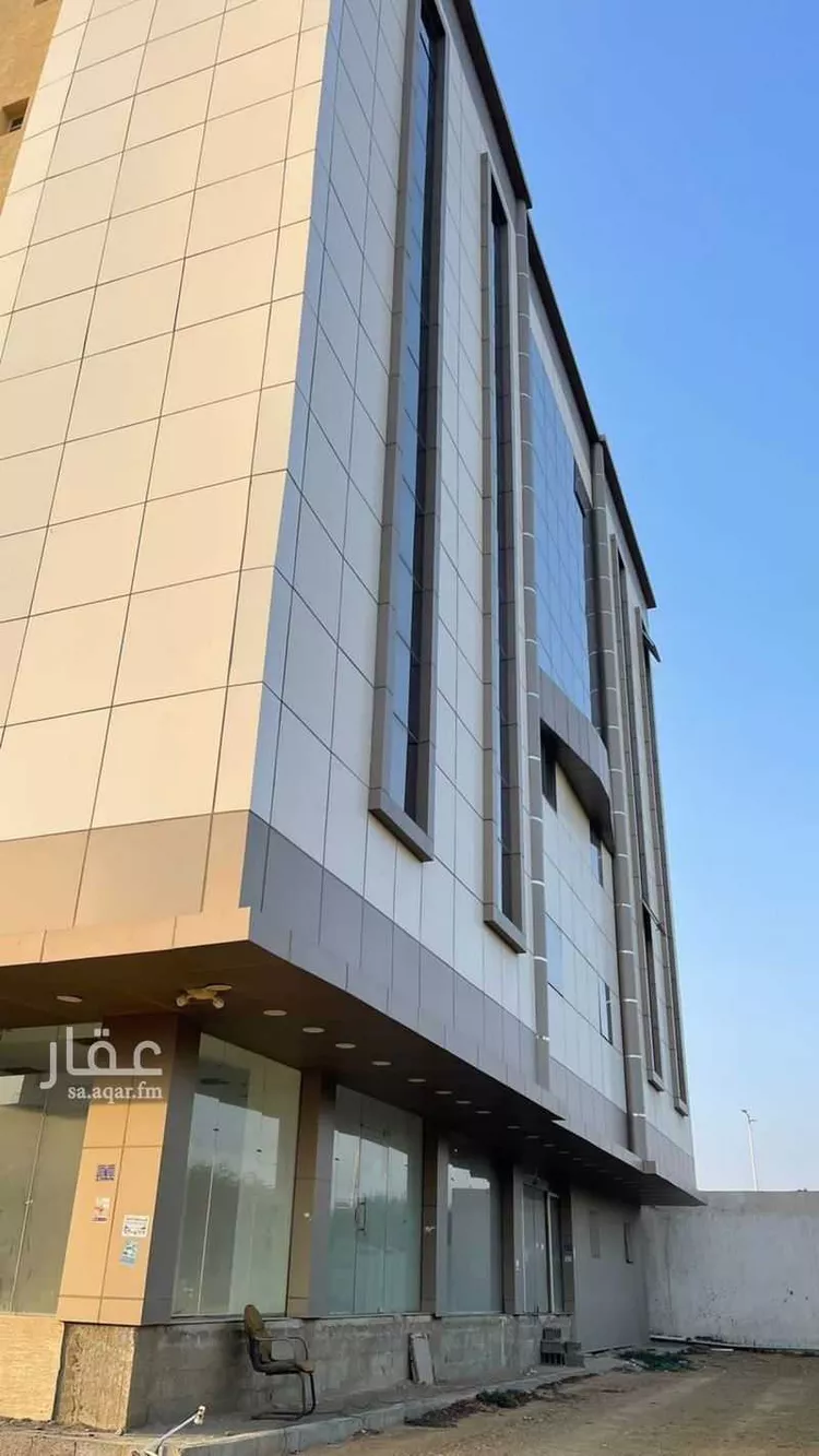 عمارة للبيع في شارع طريق الملك فهد, حي الشاطئ, مدينة جازان, منطقة جازان