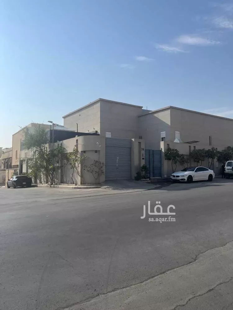 فيلا للبيع في شارع النعيم, حي الربوة, مدينة الرياض, منطقة الرياض صورة 2