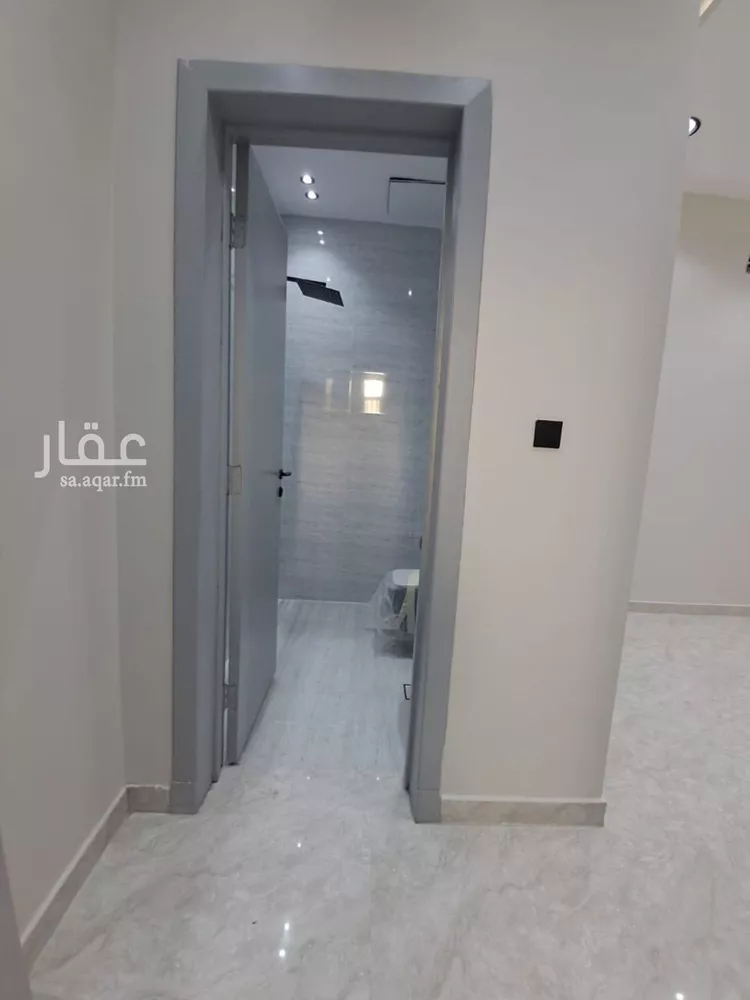 دور للبيع في شارع محمد طاهر الكردي, حي العوالي, مدينة الرياض, منطقة الرياض صورة 5