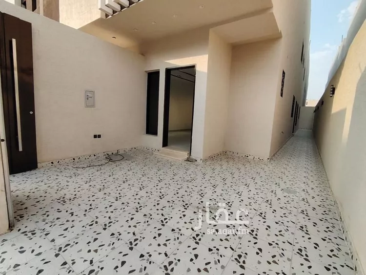 دور للبيع في شارع الإمام مسلم , حي بدر, مدينة الرياض, منطقة الرياض صورة 5