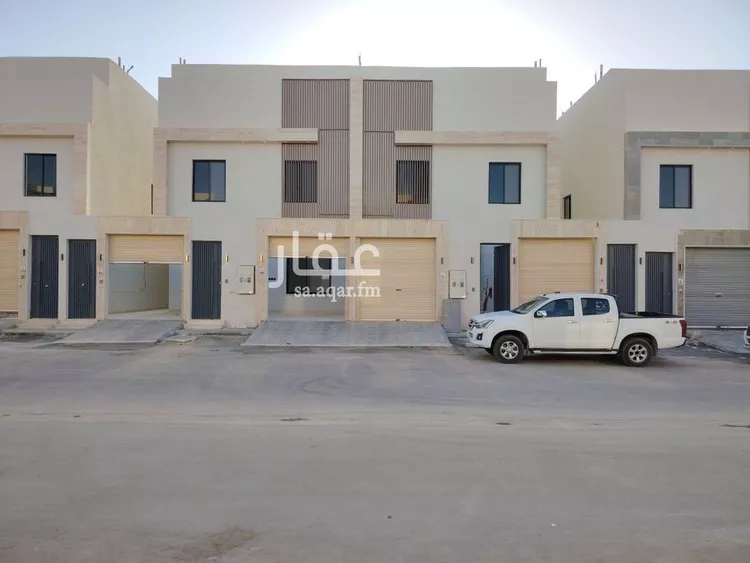 فيلا للبيع في شارع درنة, حي عكاظ, مدينة الرياض, منطقة الرياض