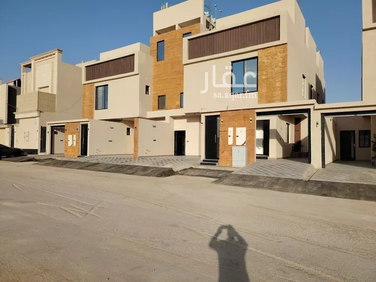 دور للبيع في شارع المكاسب, حي الحزم, مدينة الرياض, منطقة الرياض