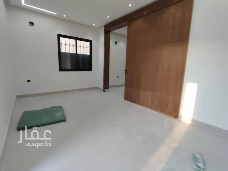 فيلا للبيع في شارع درنة, حي عكاظ, مدينة الرياض, منطقة الرياض صورة 5