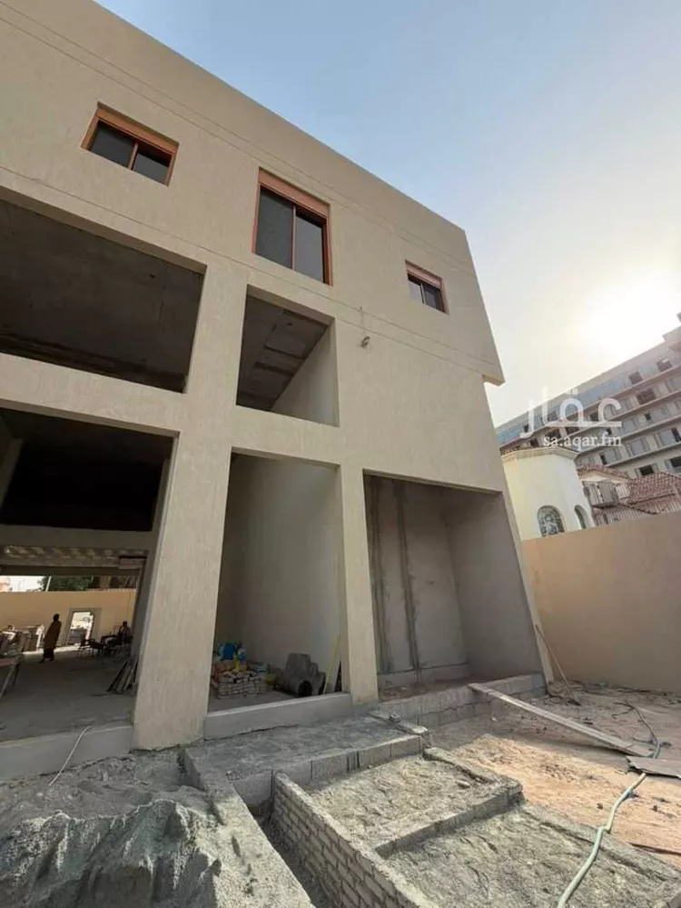 محل للإيجار في شارع حذيفة ابن اليمان, حي الشاطئ, مدينة جدة, منطقة مكة المكرمة صورة 2