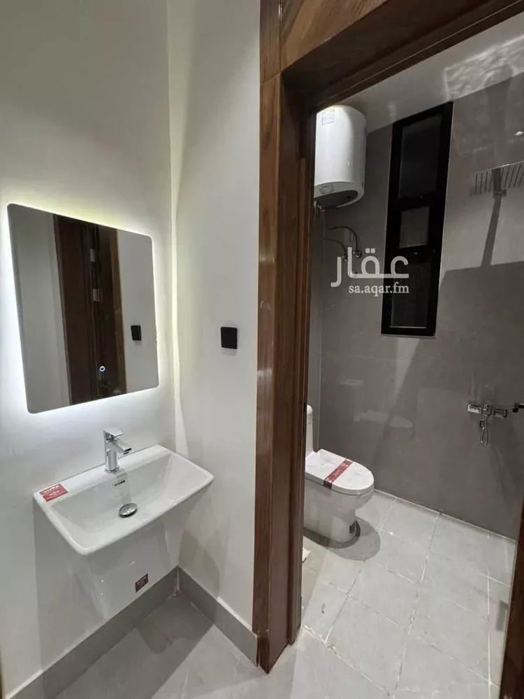 فيلا للبيع في شارع حسان بن قيس, حي بدر, مدينة الرياض, منطقة الرياض صورة 5