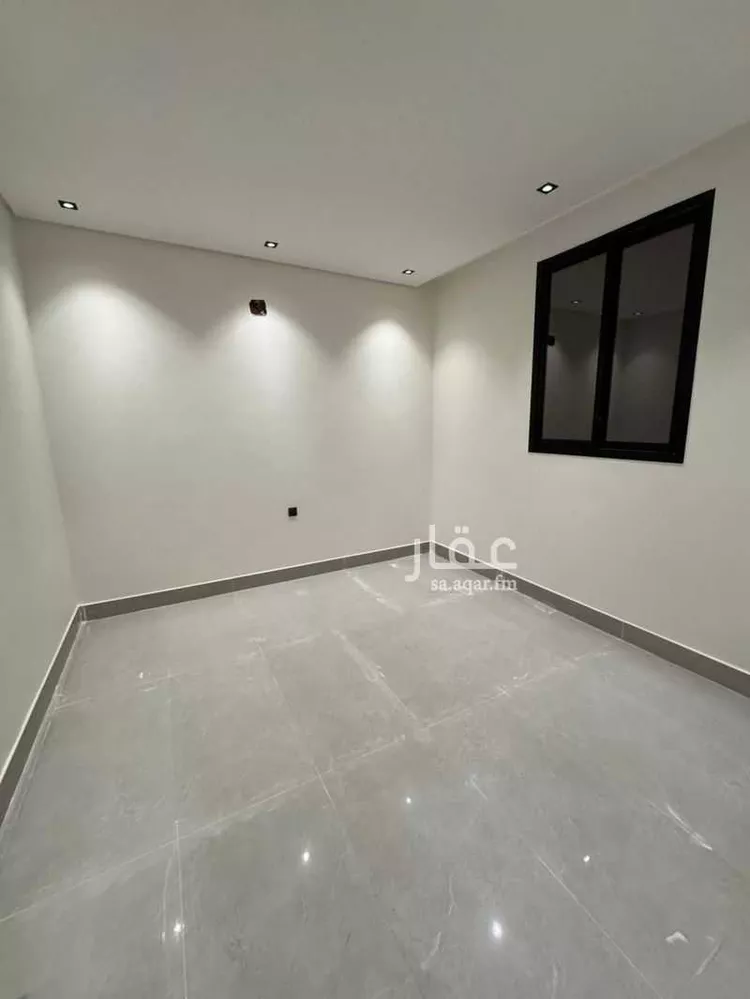 فيلا للبيع في شارع حسان بن قيس, حي بدر, مدينة الرياض, منطقة الرياض صورة 3