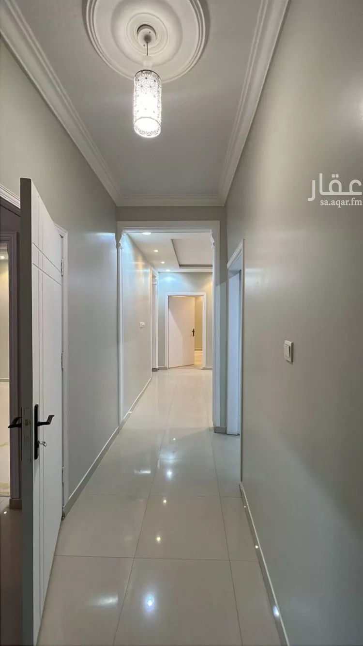 شقة للإيجار في شارع أحمد بن الحسين بن شقير, حي الرمال, مدينة الرياض, منطقة الرياض