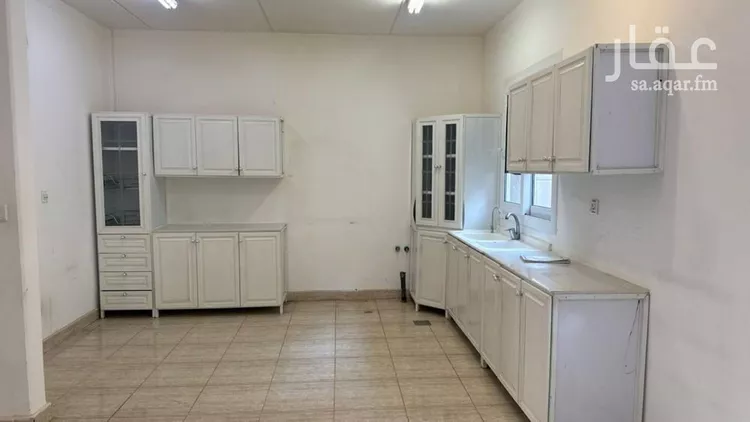 فيلا للإيجار في شارع محمد بن أبي الشرف, حي مطار الملك خالد الدولي, مدينة الرياض, منطقة الرياض