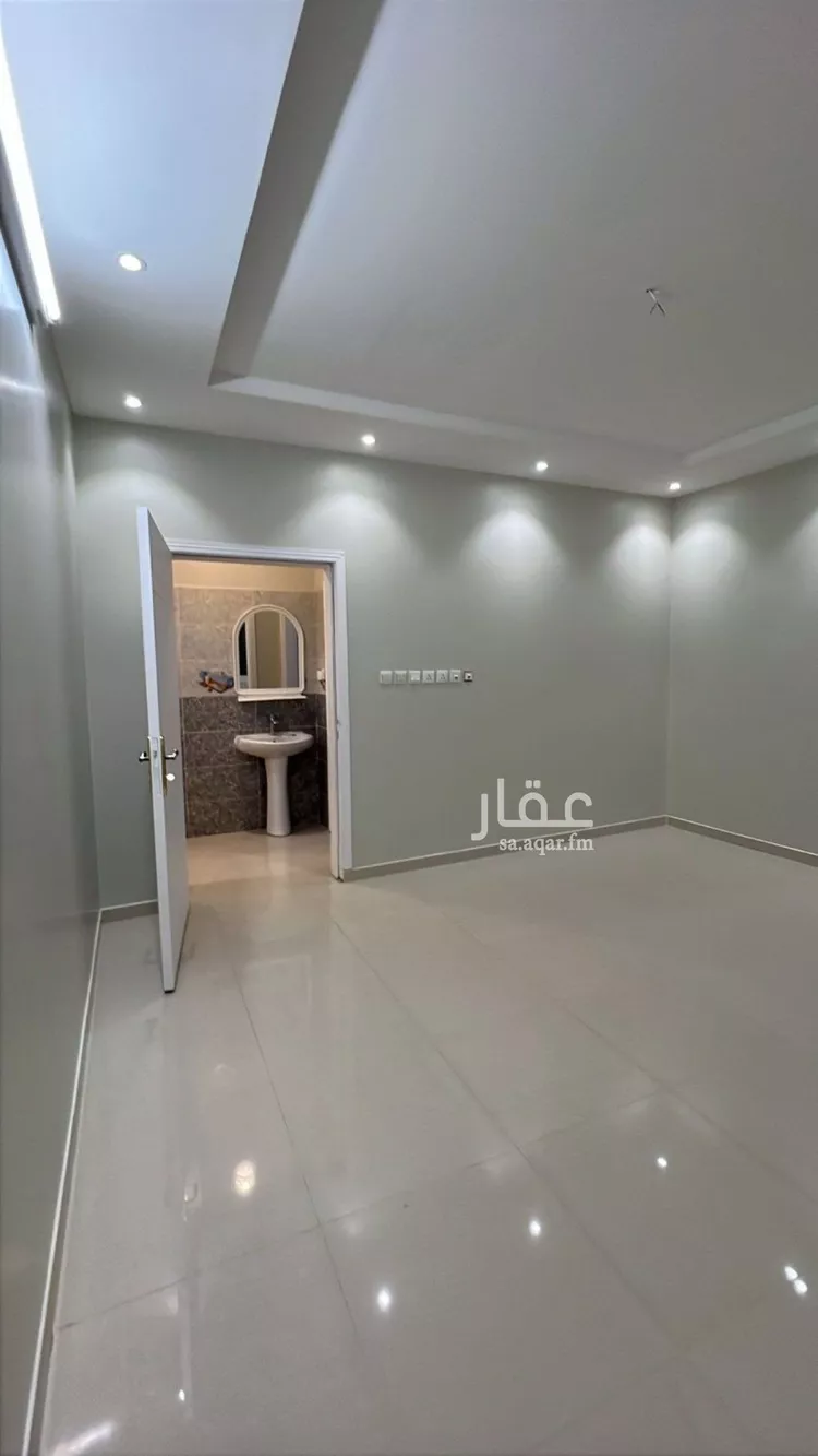 شقة للإيجار في شارع أحمد بن الحسين بن شقير, حي الرمال, مدينة الرياض, منطقة الرياض صورة 3