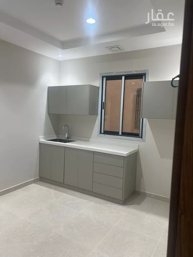 عمارة للإيجار في شارع محمد بن مخلد الانصاري, حي الفيصلية, مدينة الرياض, منطقة الرياض صورة 4