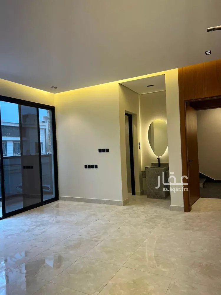Floor for Sale in Riyadh Al Qadisiyah 7