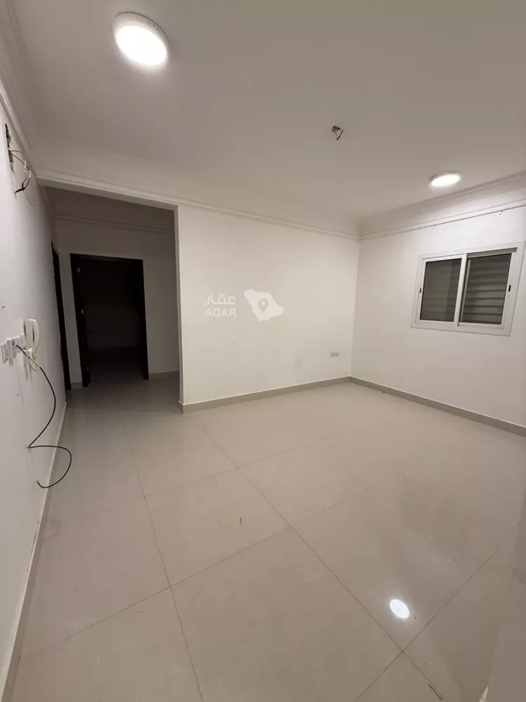 Floor for Rent in Riyadh Al Arid 6