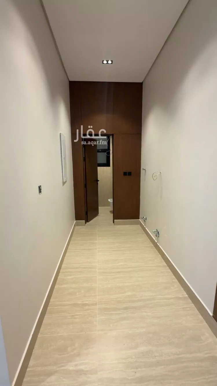 Floor for Sale in Riyadh Ar Rimal 8
