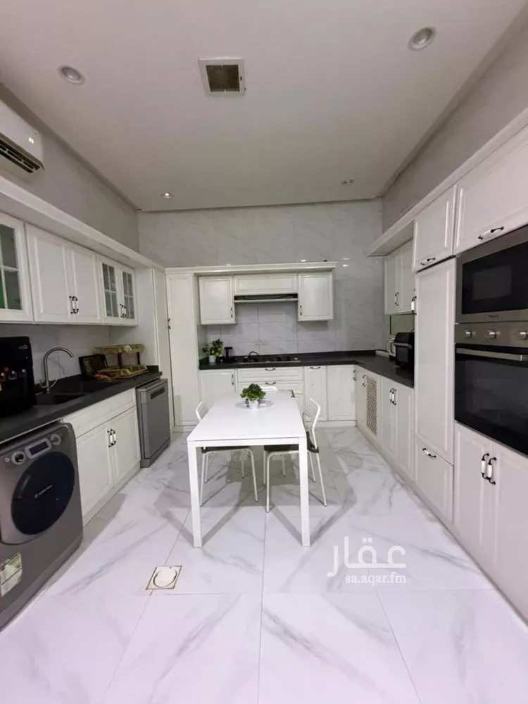 فيلا للبيع في شارع محمد الإبراهيمي, حي الرمال, مدينة الرياض, منطقة الرياض صورة 3