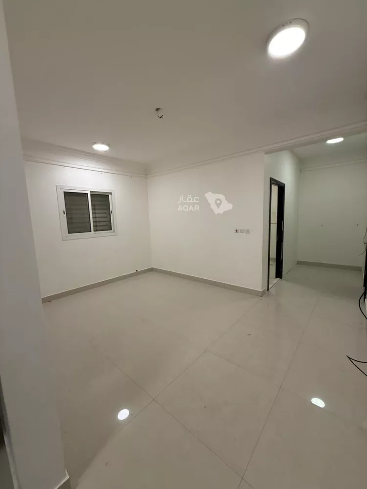 Floor for Rent in Riyadh Al Arid 2