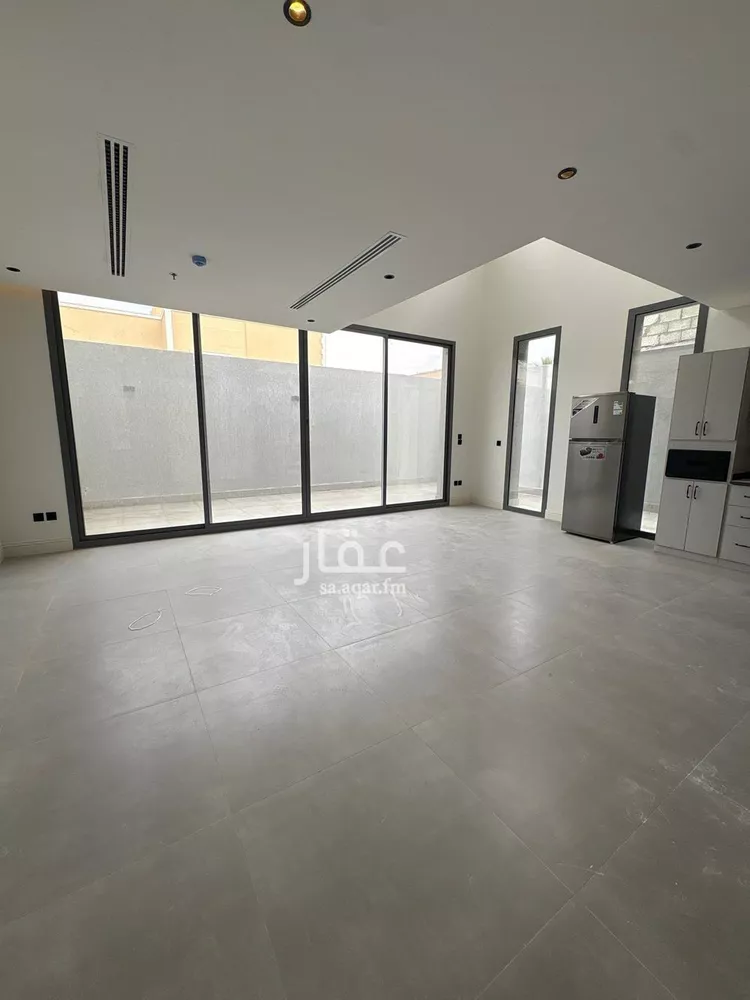 فيلا للإيجار في شارع الامير سلطان ابن عبدالعزيز, حي المعذر الشمالي, مدينة الرياض, منطقة الرياض صورة 2