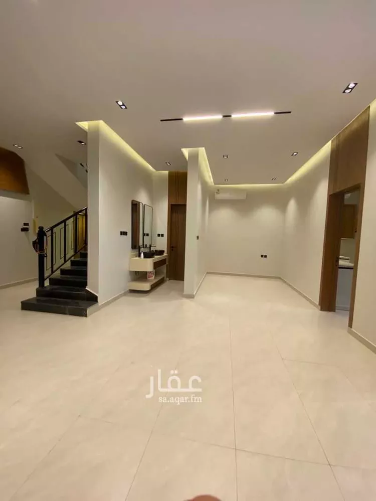 فيلا للبيع في شارع العمره, حي الجنادرية, مدينة الرياض, منطقة الرياض 10