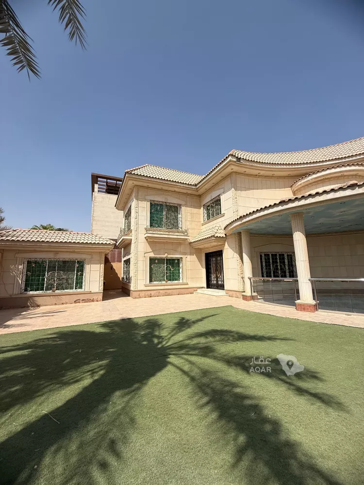 فيلا للبيع في شارع لزمة
, حي الملك سلمان, مدينة الرياض, منطقة الرياض 4