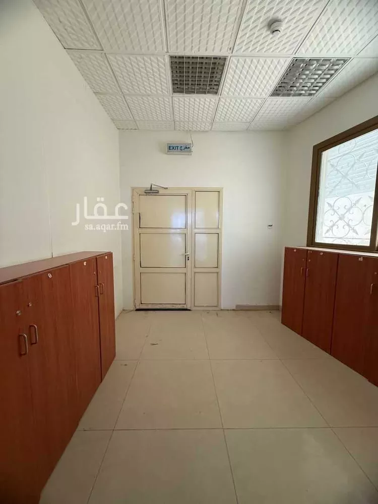 مكتب تجاري للإيجار في شارع عثمان ابن عفان, حي الملك عبدالله, مدينة الرياض, منطقة الرياض 6