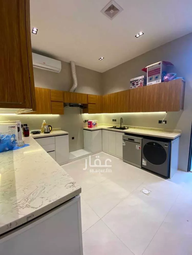 فيلا للبيع في شارع العمره, حي الجنادرية, مدينة الرياض, منطقة الرياض 12