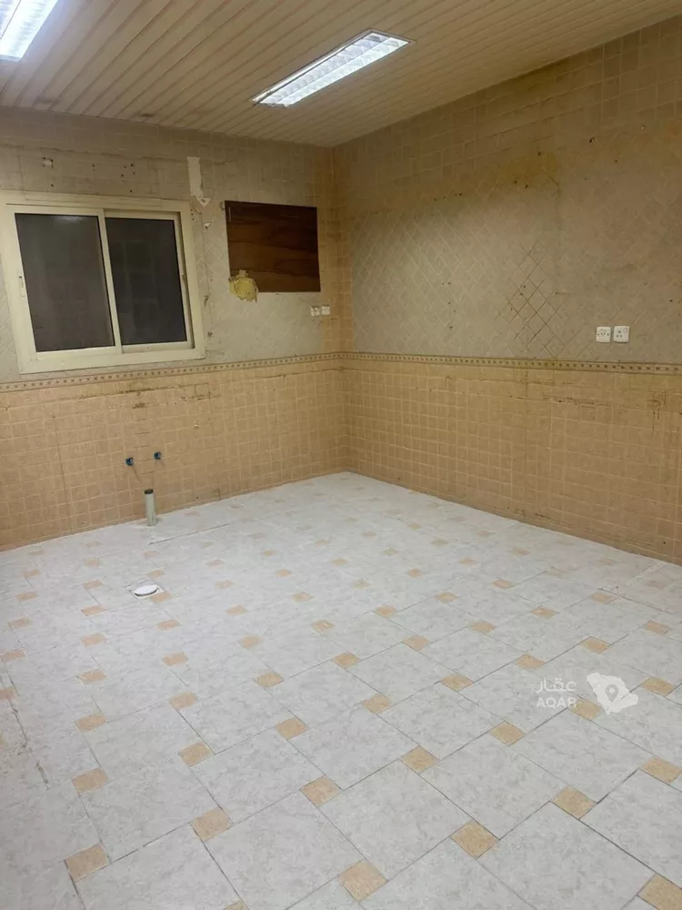 Floor for Rent in Riyadh Ishbiliyah 10