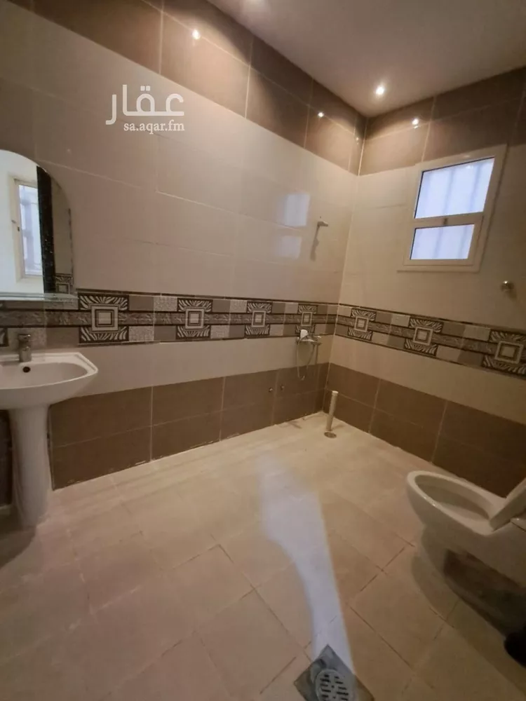 فيلا للإيجار في شارع أحمد بن داود الجذامي, حي الرمال, مدينة الرياض, منطقة الرياض صورة 4