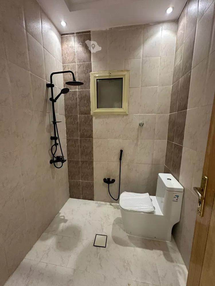 Floor for Rent in Riyadh Al Arid 14