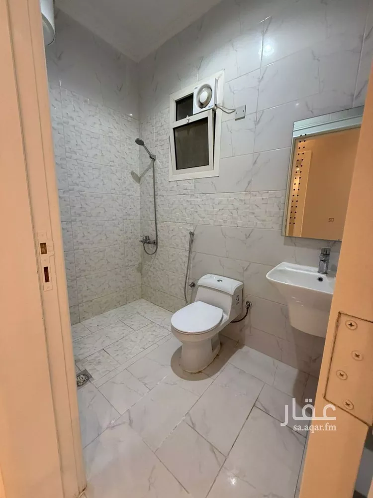 شقة للإيجار في شارع الدهناء, حي الملقا, مدينة الرياض, منطقة الرياض صورة 3